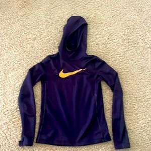 Nike pro hyperwarm girls size large hooded shirt